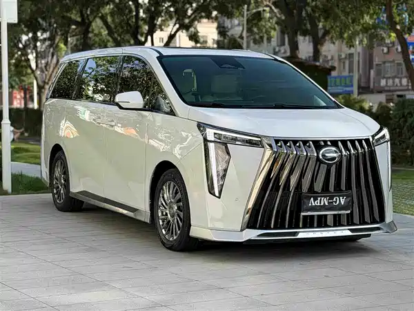 GAC Trumpchi M8 2022