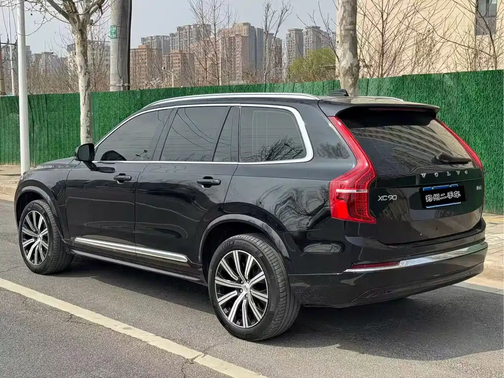 Volvo XC90 2024 — фото 9