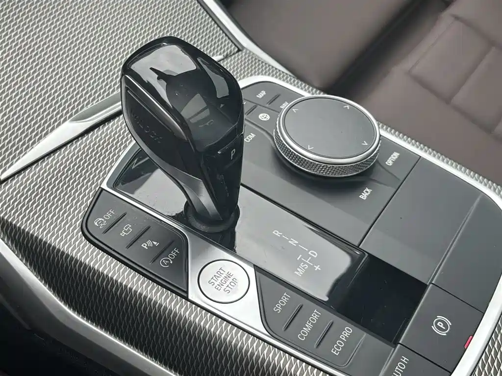 BMW 3 Series 2021 — фото 17
