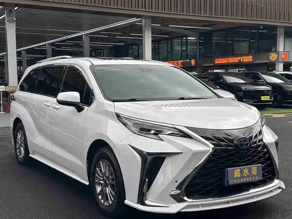 Toyota Sienna 2022
