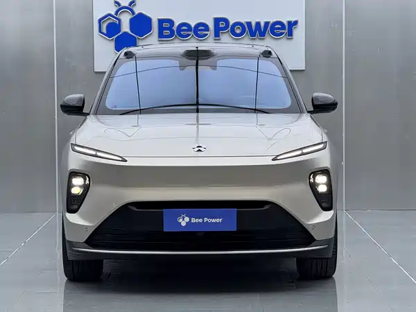 NIO ES8 2023