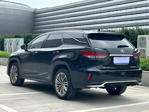 Lexus RX 2019
