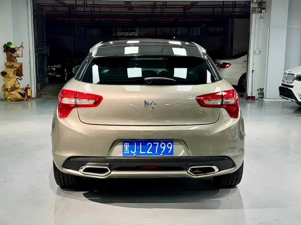 DS 5 2014