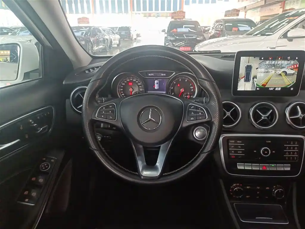 Mercedes-Benz GLA 2018 — фото 7