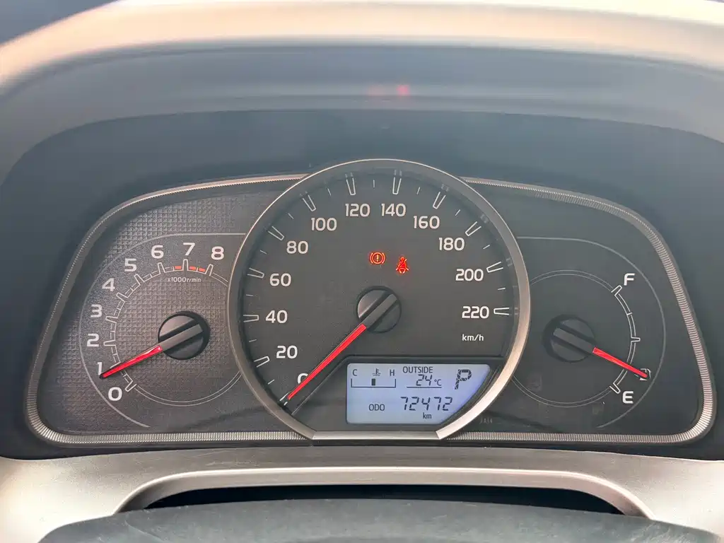 Toyota RAV4 2015 — фото 16