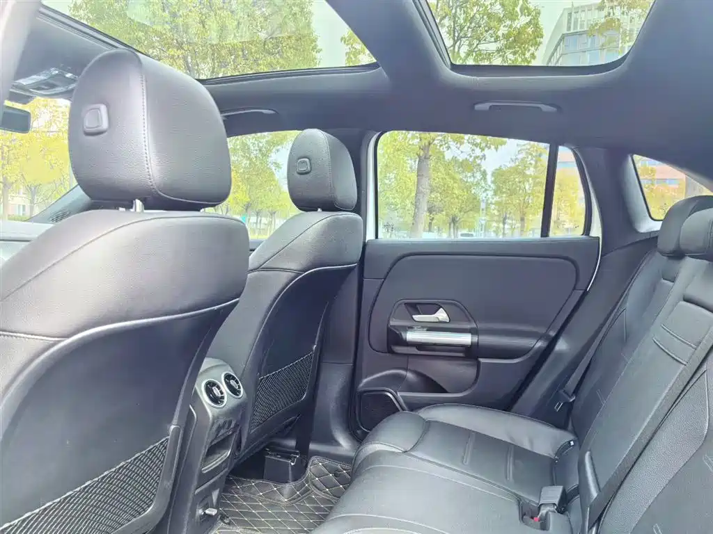 Mercedes-Benz GLA 2021 — фото 23