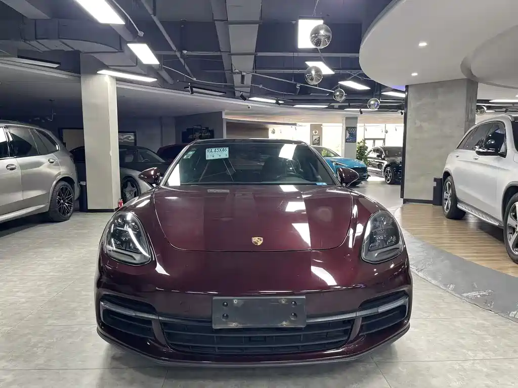 Porsche Panamera 2018 — фото 6