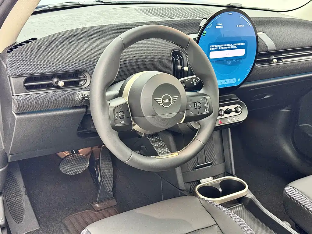 MINI Mini 2026 — фото 14