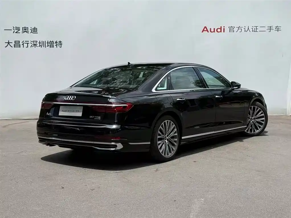 Audi A8 2025 — фото 5