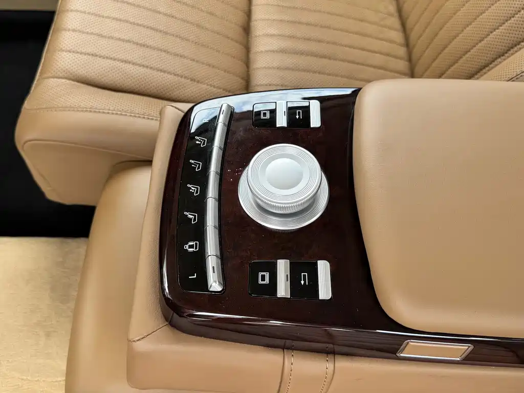 Mercedes-Benz S-Class 2008 — фото 13
