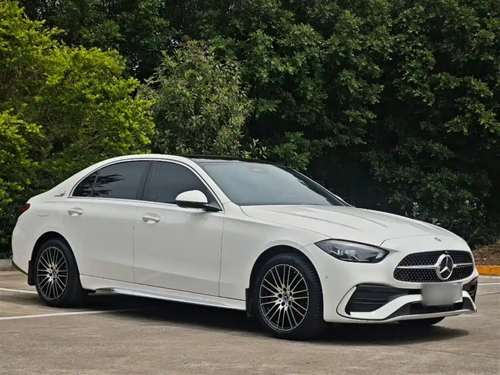 Mercedes-Benz C-Class 2025 — фото 3