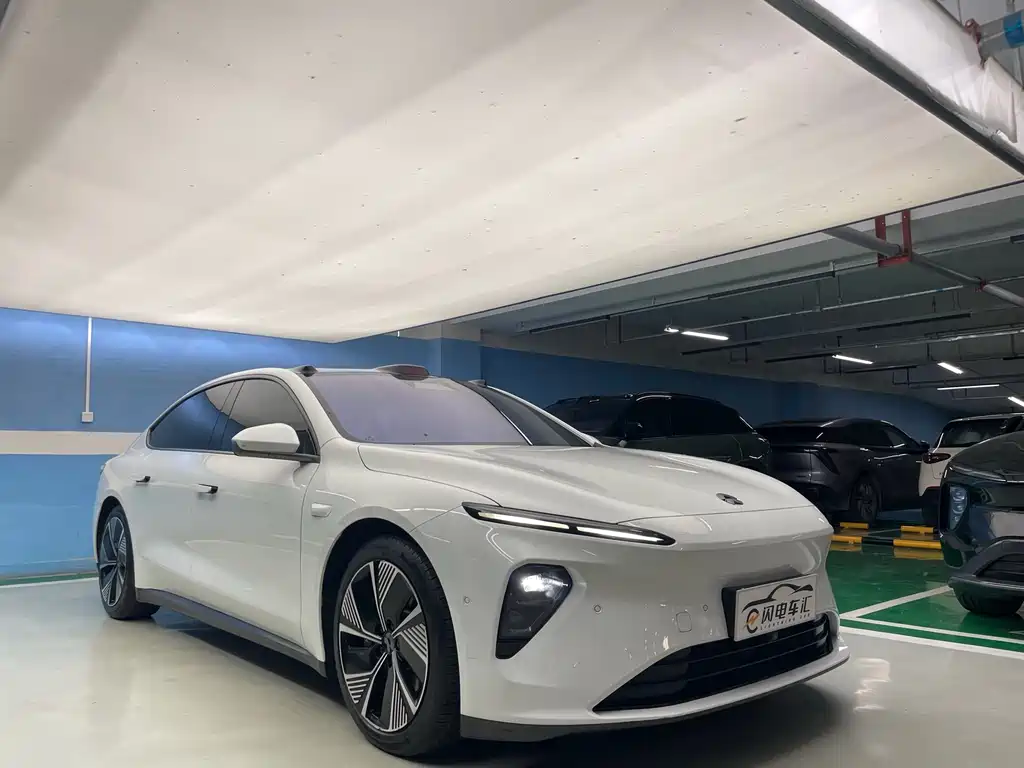 NIO ET7 2022