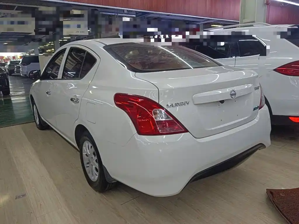 Nissan Sunny 2017