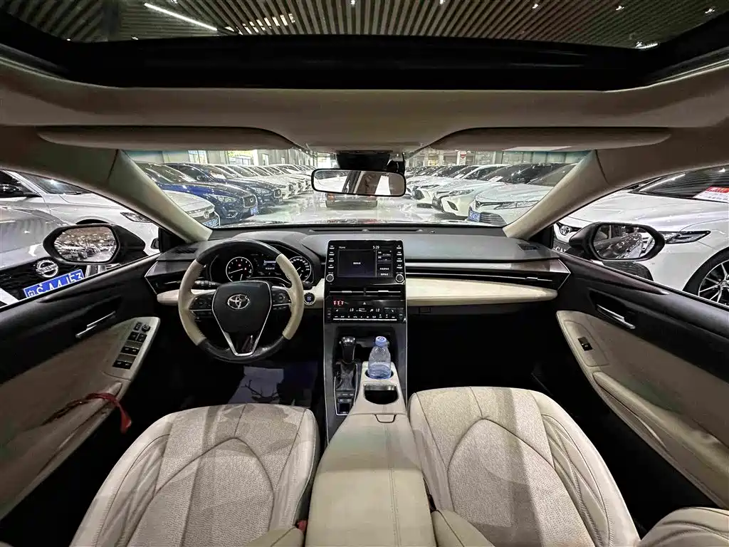 Toyota Avalon 2019 — фото 6
