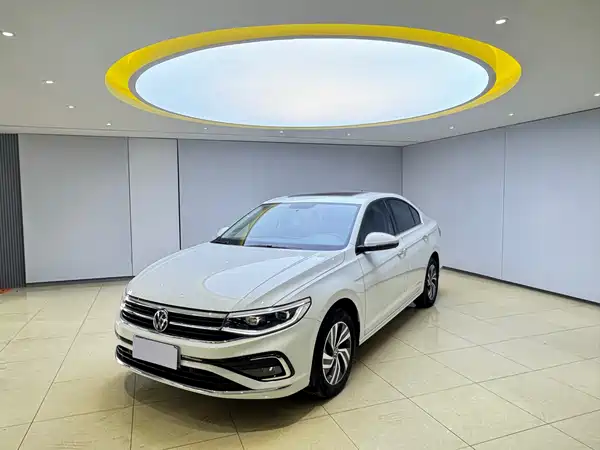 Volkswagen Bora 2023