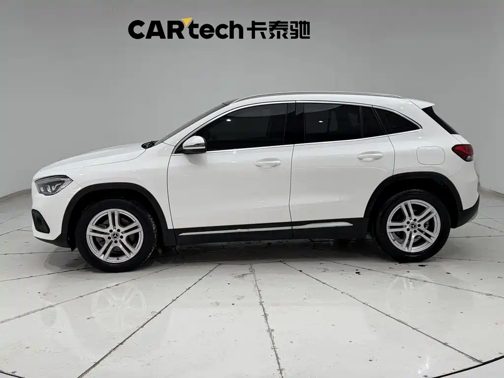 Mercedes-Benz GLA 2023 — фото 8