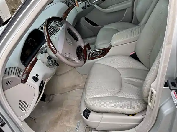 Mercedes-Benz S-Class 2004