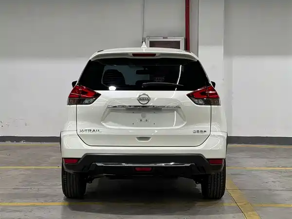 Nissan X-Trail 2025
