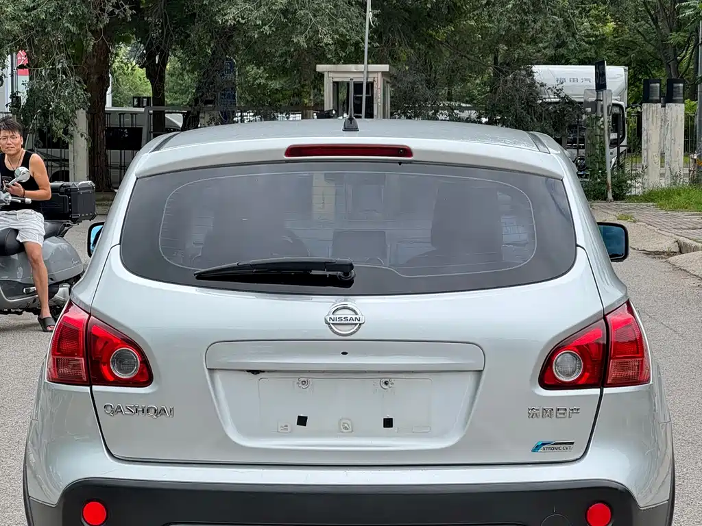 Nissan Qashqai 2012 — фото 11