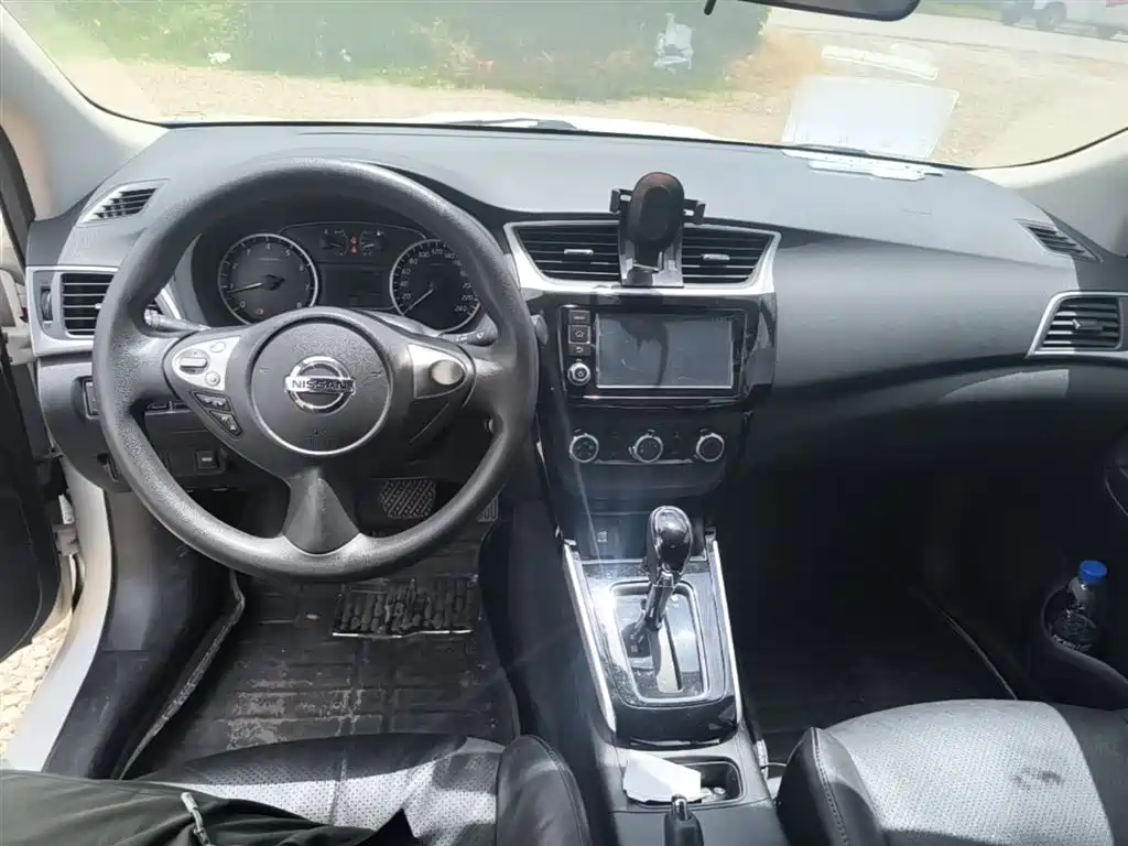 Nissan Sylphy 2018 — фото 10