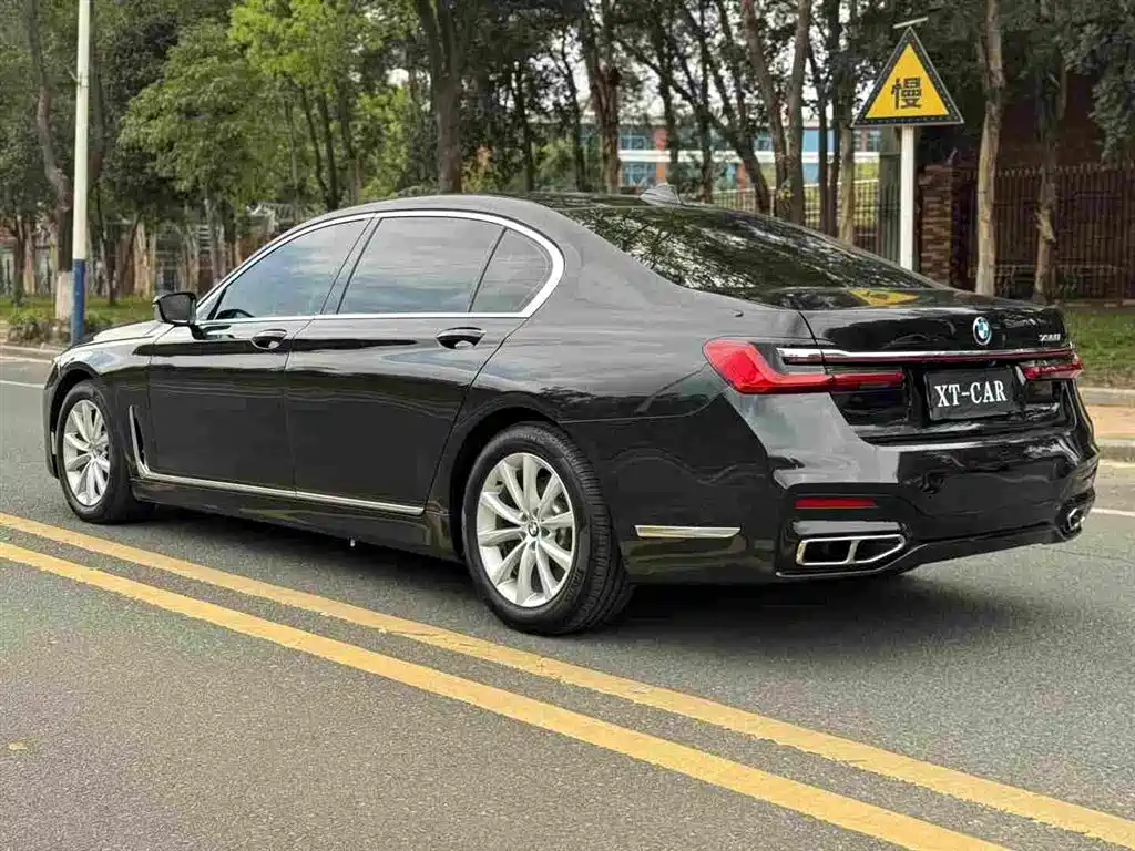 BMW 7 Series 2016 — фото 7