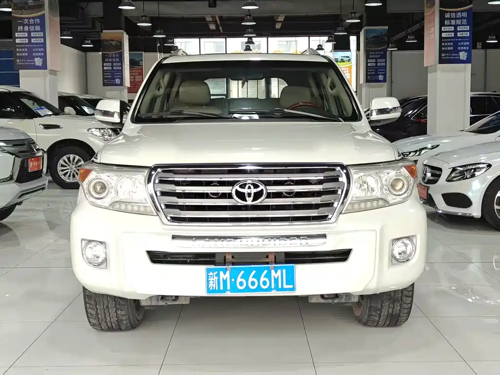 Toyota Land Cruiser 2016 — фото 2