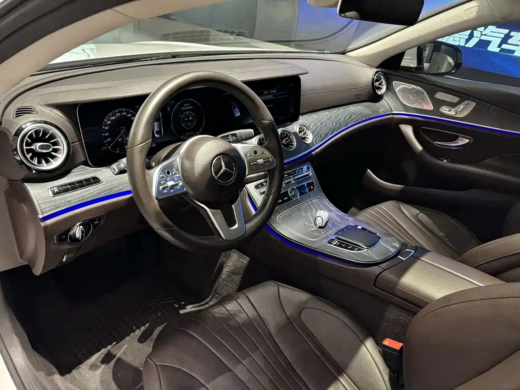 Mercedes-Benz CLS 2020 — фото 8