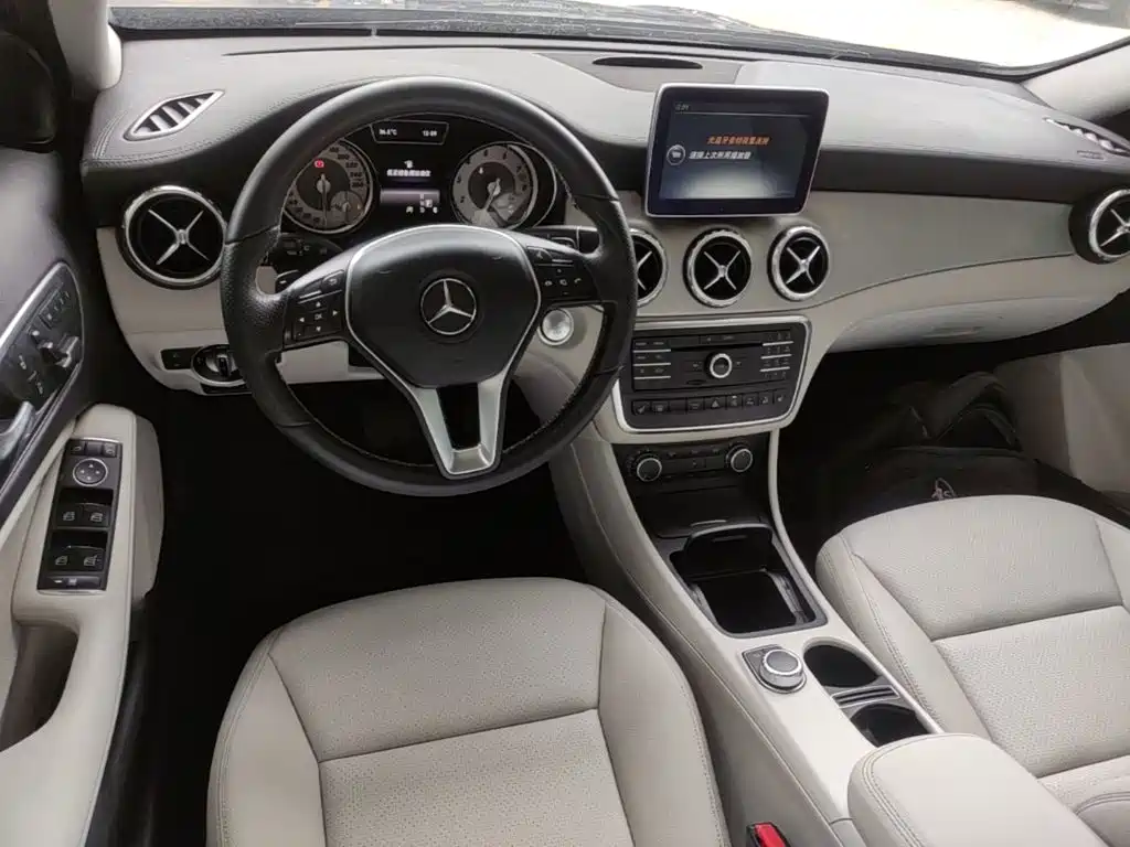 Mercedes-Benz GLA 2017 — фото 10