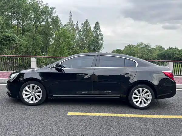 Buick LaCrosse 2013