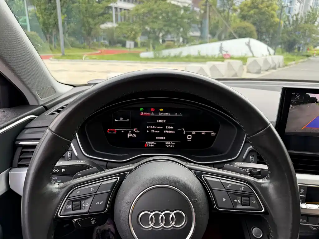 Audi A4L 2021 — фото 17