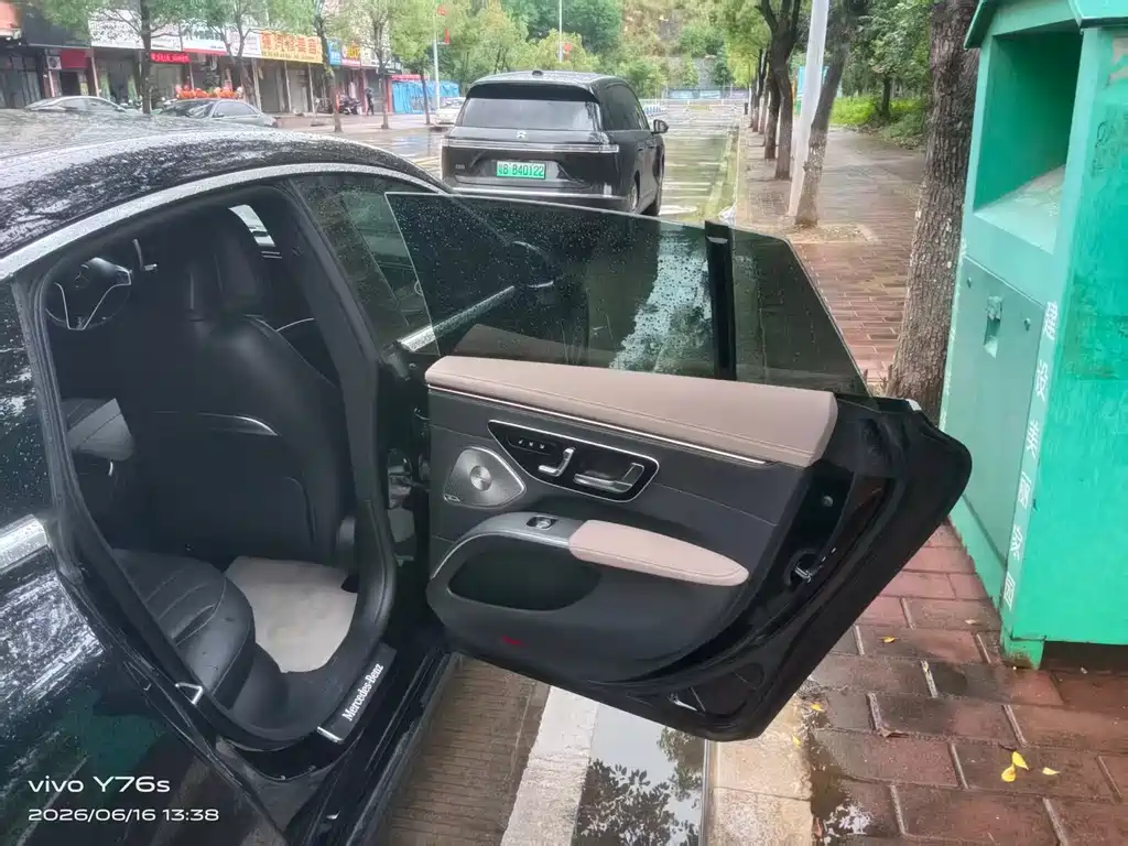 Mercedes-Benz EQS 2023 — фото 12