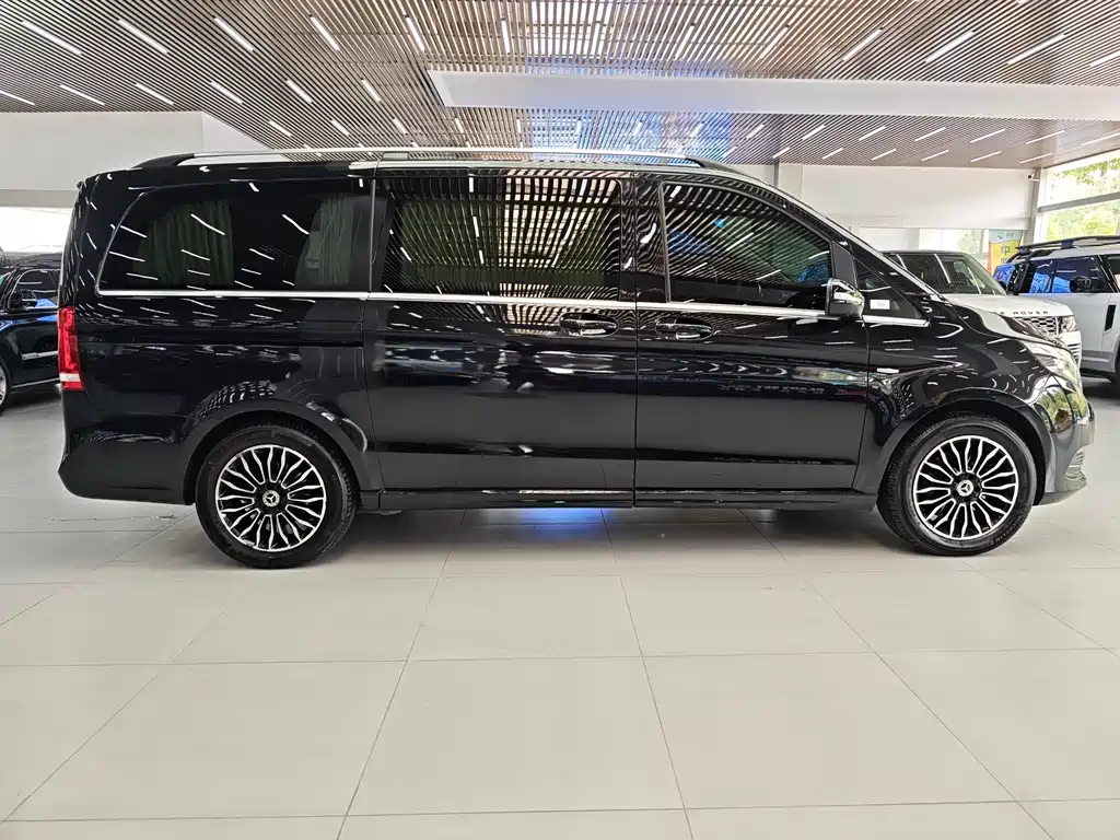 Mercedes-Benz V-Class 2020 — фото 4