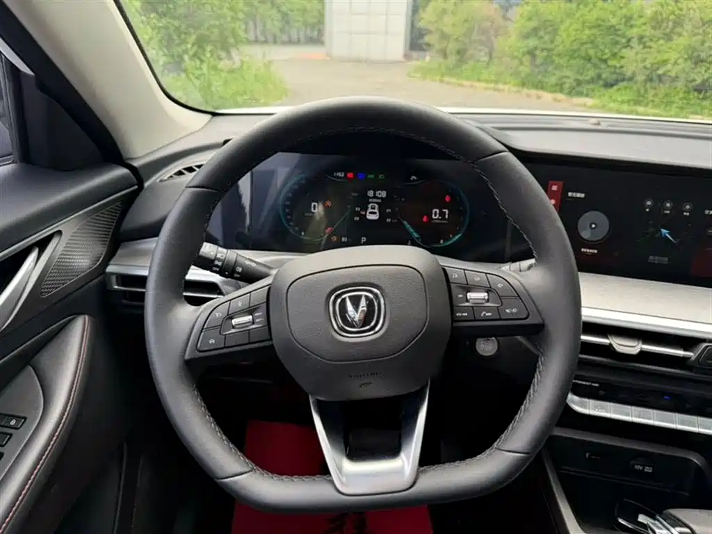 Changan CS35PLUS 2022 — фото 13