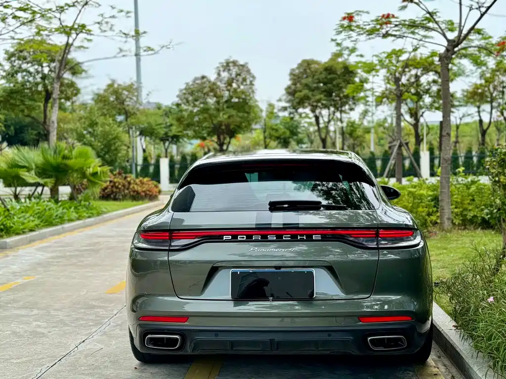 Porsche Panamera 2022 — фото 16