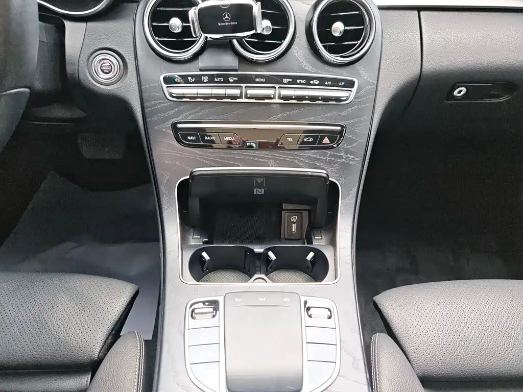 Mercedes-Benz C-Class 2019 — фото 12