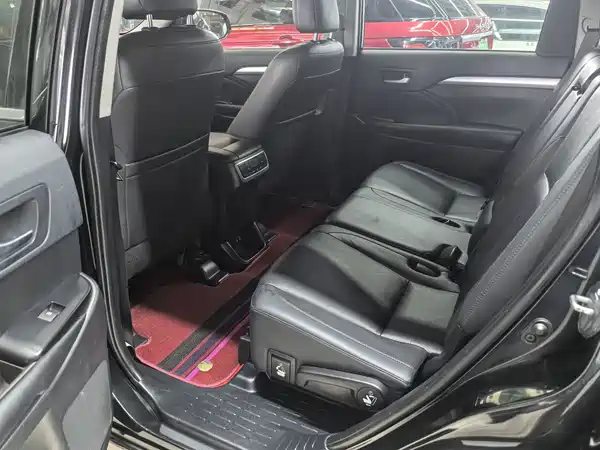 Toyota Highlander 2020