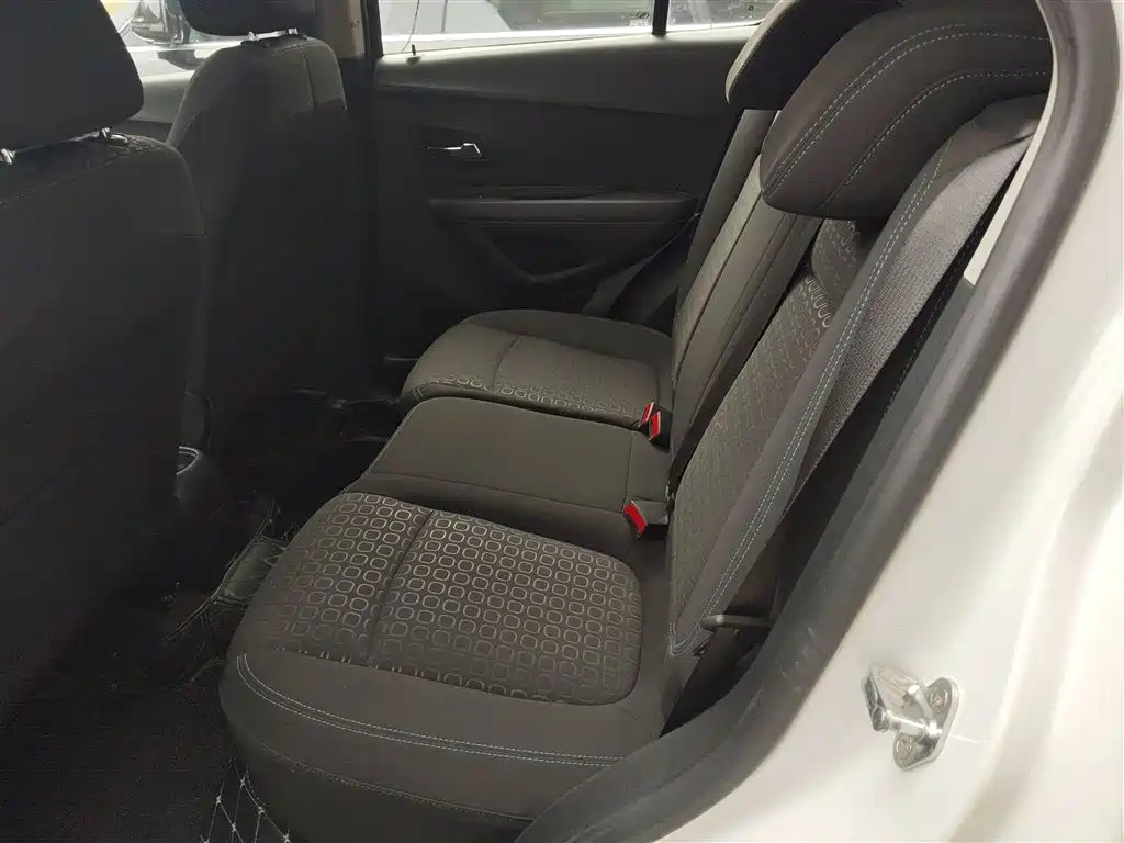 Chevrolet Trax 2016 — фото 13