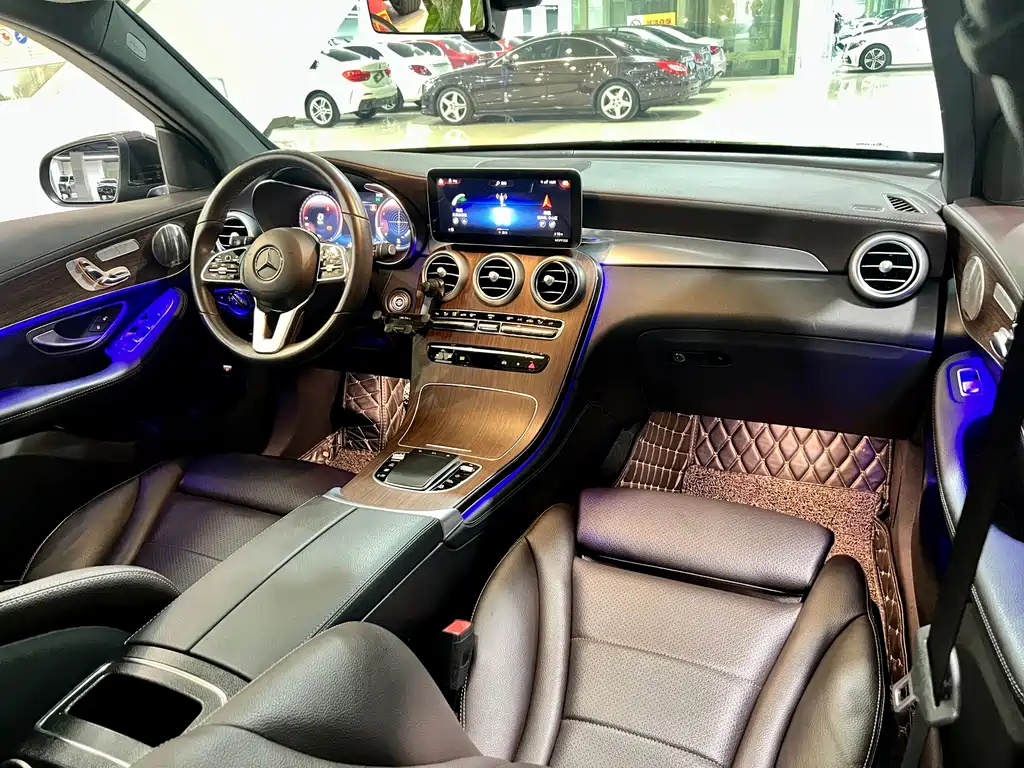 Mercedes-Benz GLC 2021 — фото 11