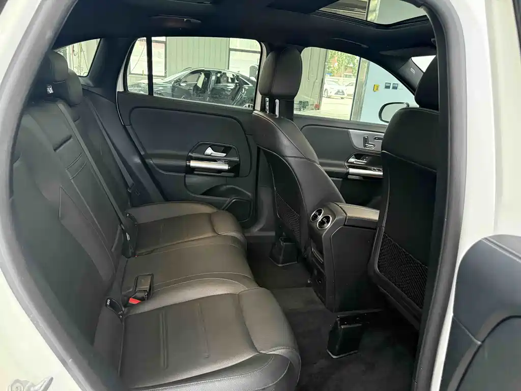 Mercedes-Benz GLA 2022 — фото 20