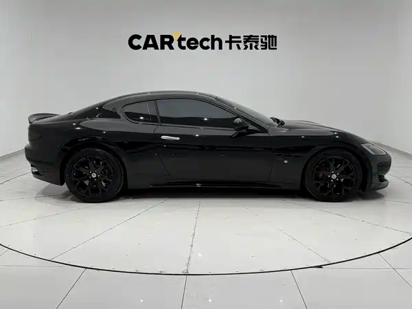 Maserati Granturismo 2014