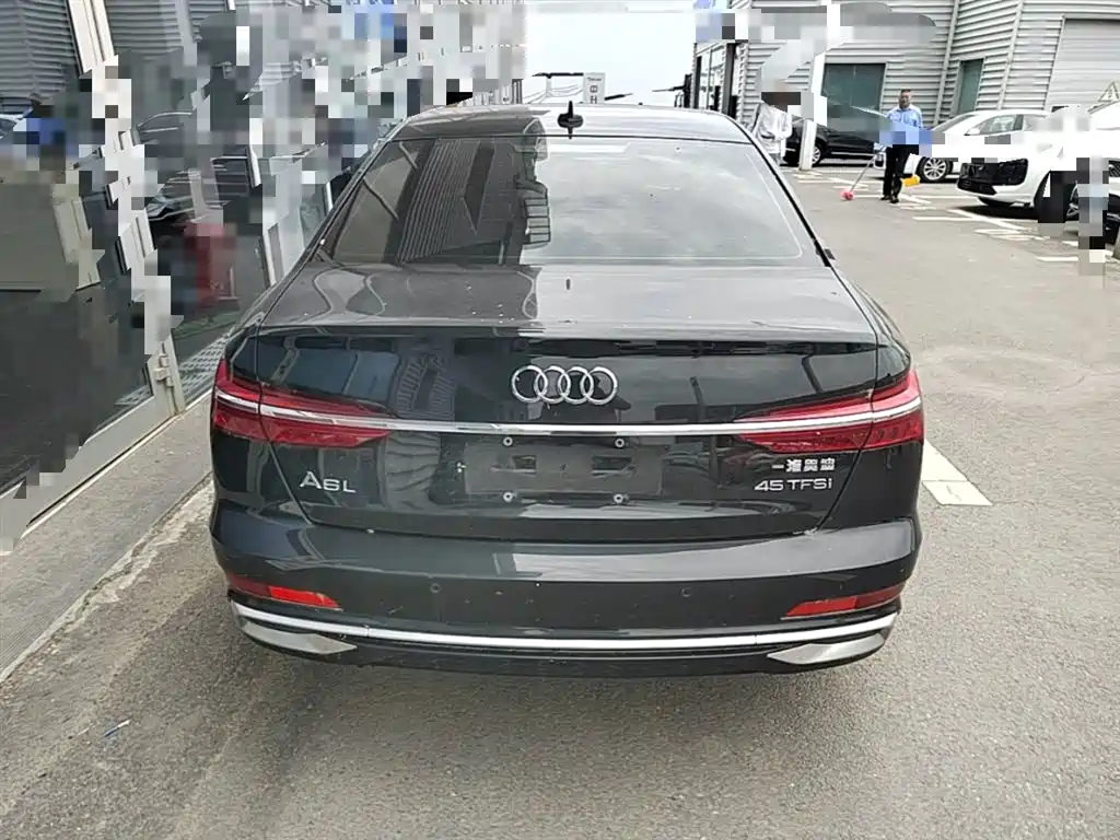 Audi A6L 2023 — фото 10