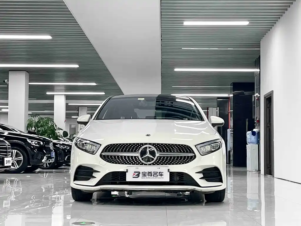 Mercedes-Benz A-Class 2021 — фото 2