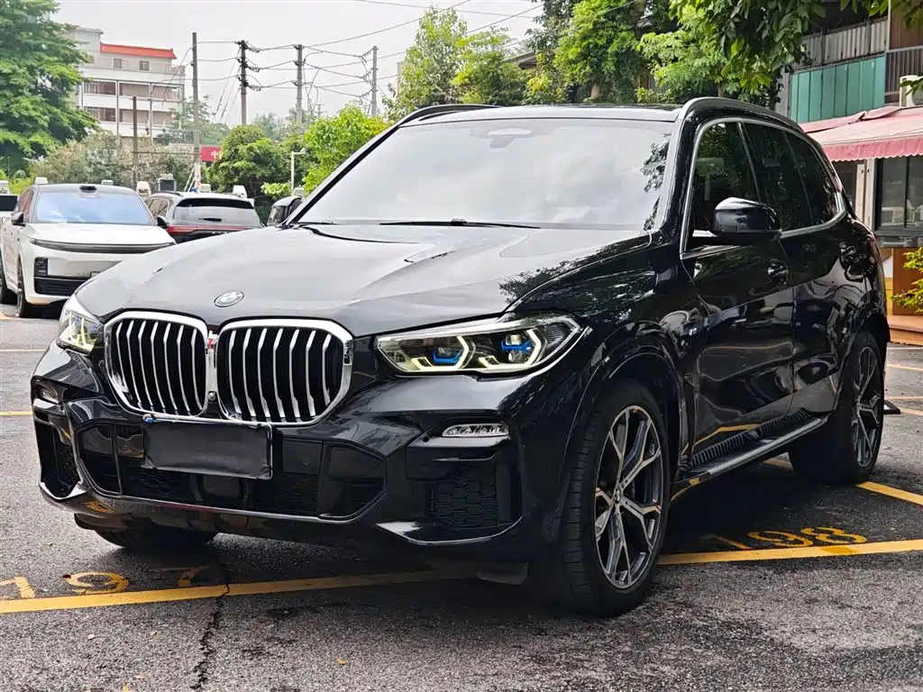 BMW X5 2019 — фото 1