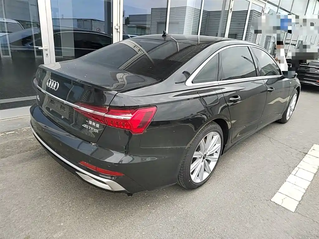 Audi A6L 2023 — фото 12
