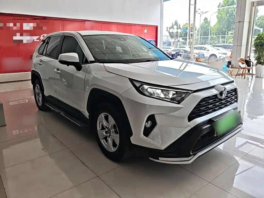 Toyota RAV4 2021