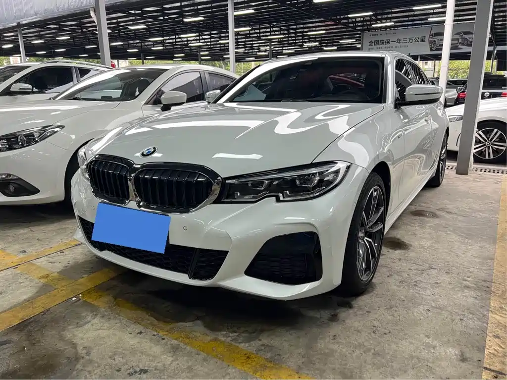BMW 3 Series 2021 — фото 1