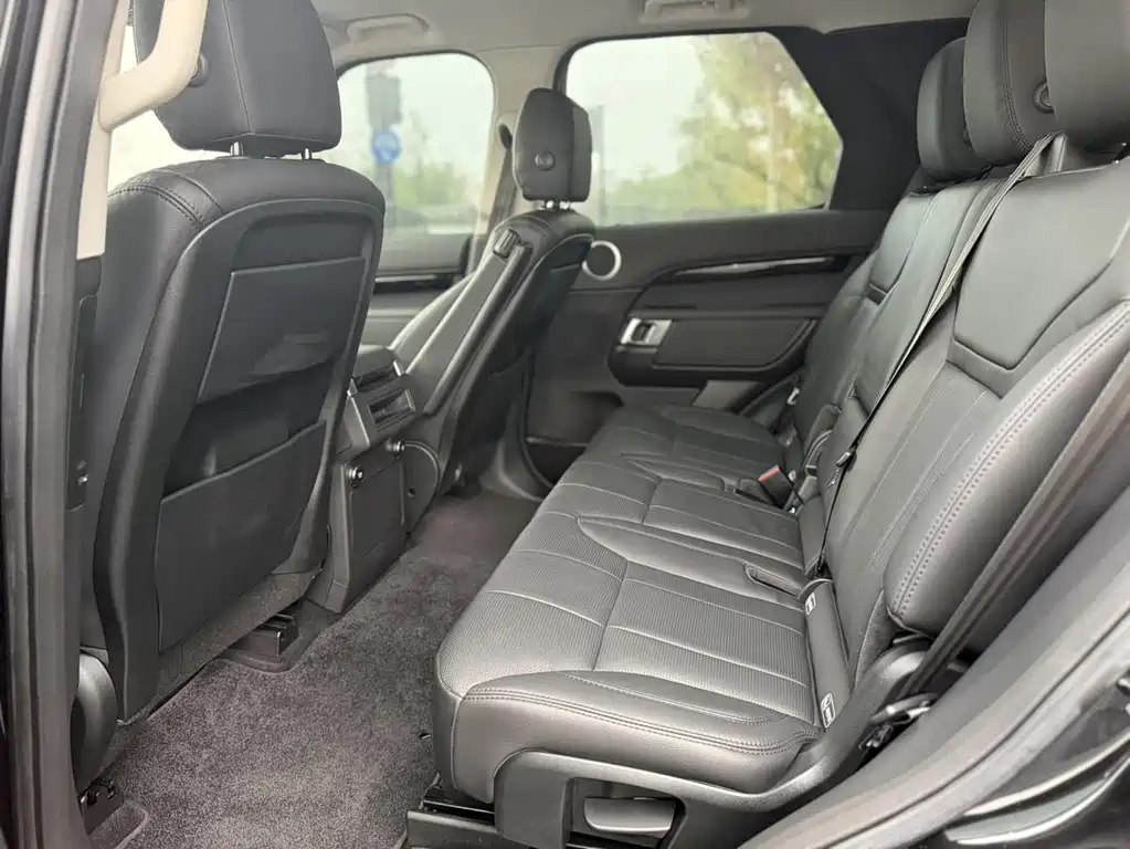 Land Rover Discovery 2019