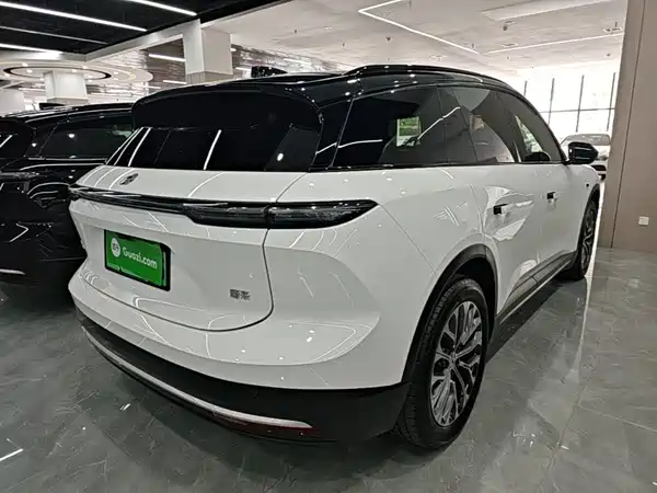 NIO ES6 2025