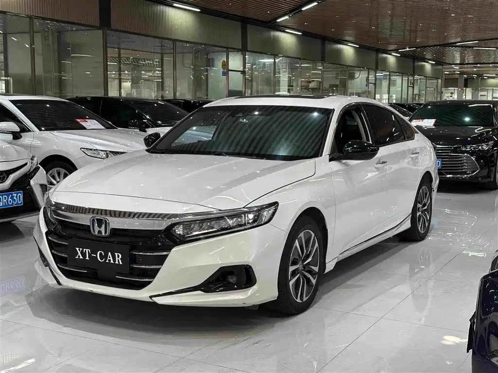 Honda Accord 2022 — фото 1