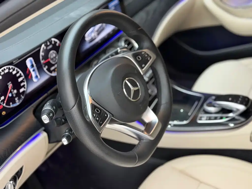 Mercedes-Benz E-Class 2017 — фото 8